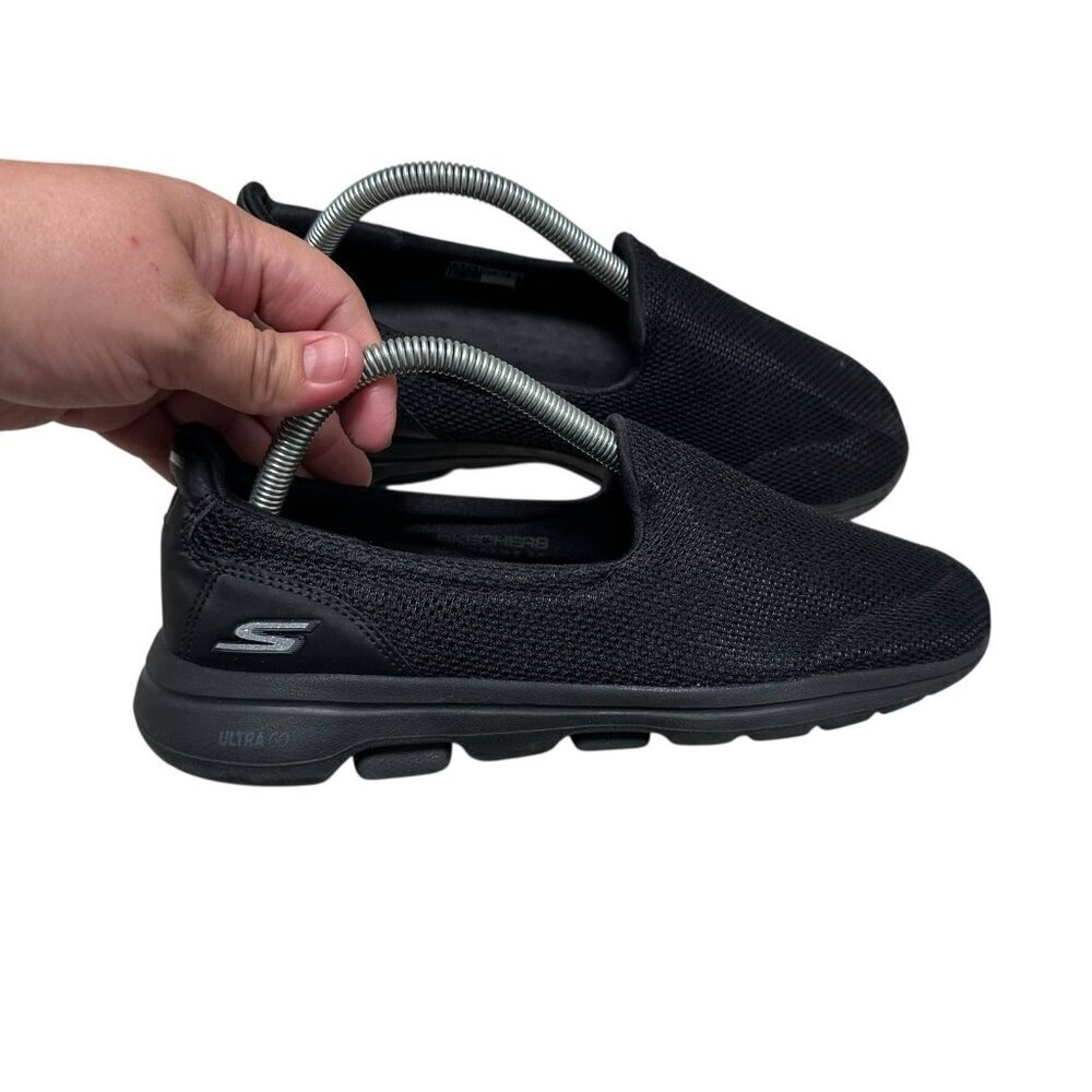 Skechers Women's Slip-On GoWalk 5 Causal Sneakers 15901 Size 9 Black